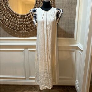 NWOT! Vestido Blanco White Dress with Black/Navy Embroidery